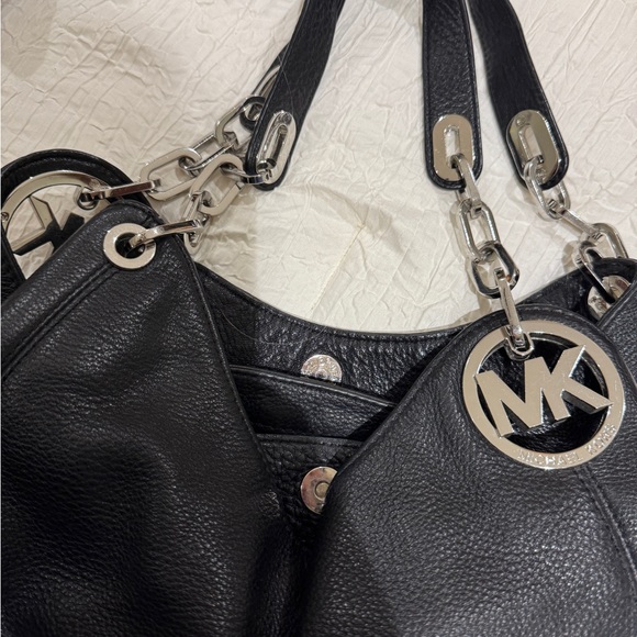 Michael Kors handbag. Soft pebble leather with silver hardware Large MK logos - Picture 8 of 10
